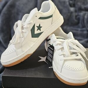 Converse Men And Women' White & Green Star Court Low Top Sneakers
